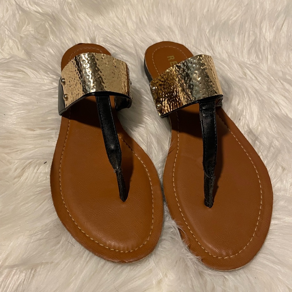 Sandals with size 8 woman’s